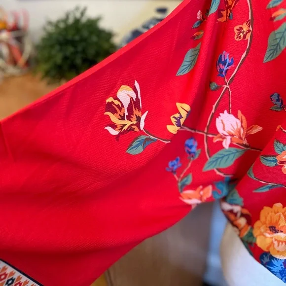 Flying Tomato blouse - Picture 6 of 10